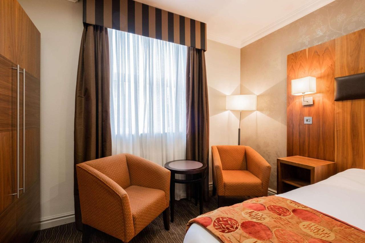 Ramada By Wyndham Cheltenham Golden Valley Esterno foto